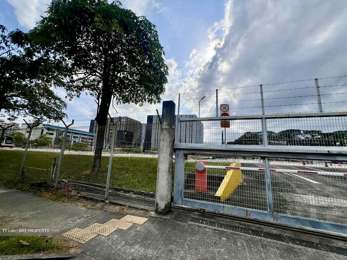 Woodlands Industrial Park E2 (D27), Factory #524681221